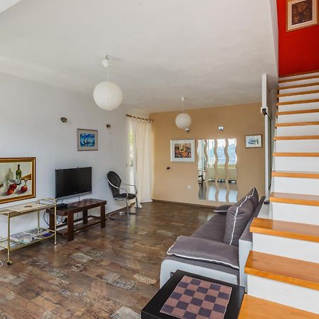 Villa Casabianca Милна Экстерьер фото