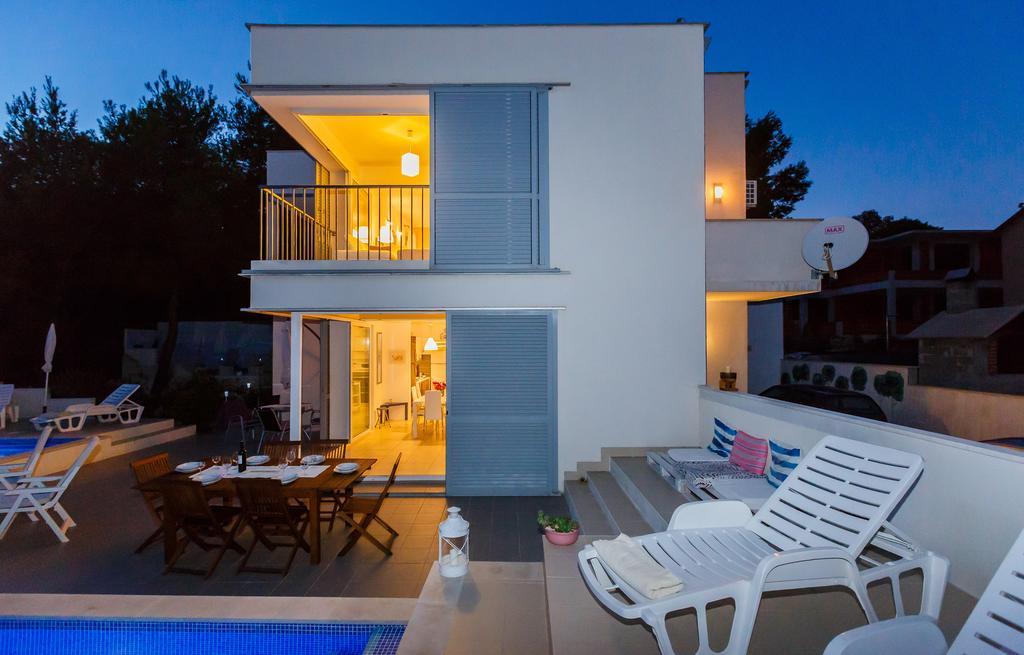 Villa Casabianca Милна Экстерьер фото