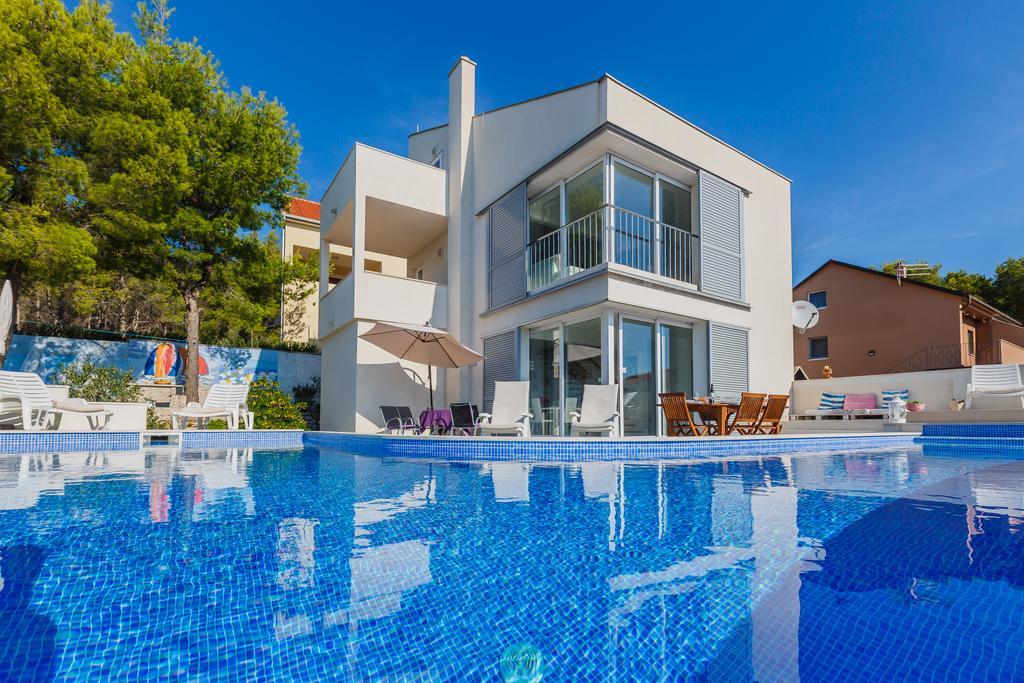 Villa Casabianca Милна Экстерьер фото